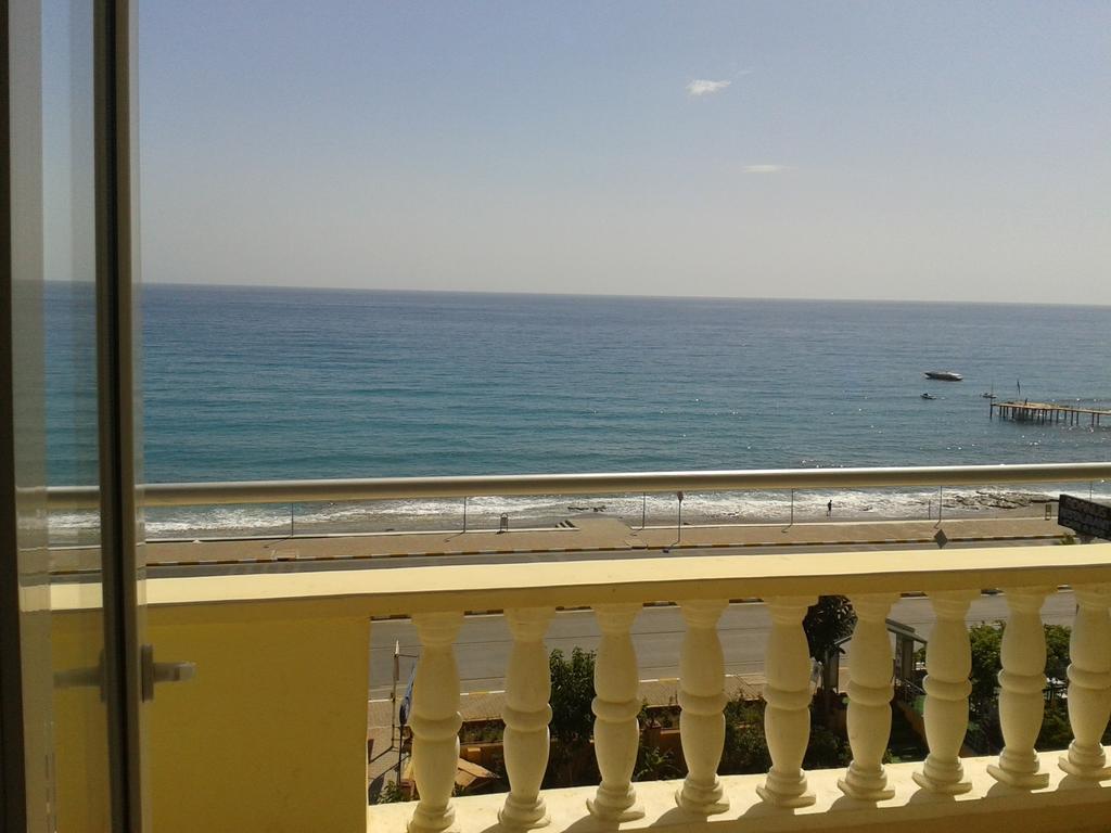 Orange Grove Apart Hotel Аланя Екстериор снимка