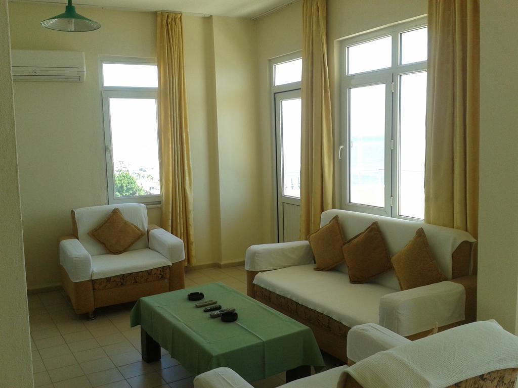 Orange Grove Apart Hotel Аланя Стая снимка