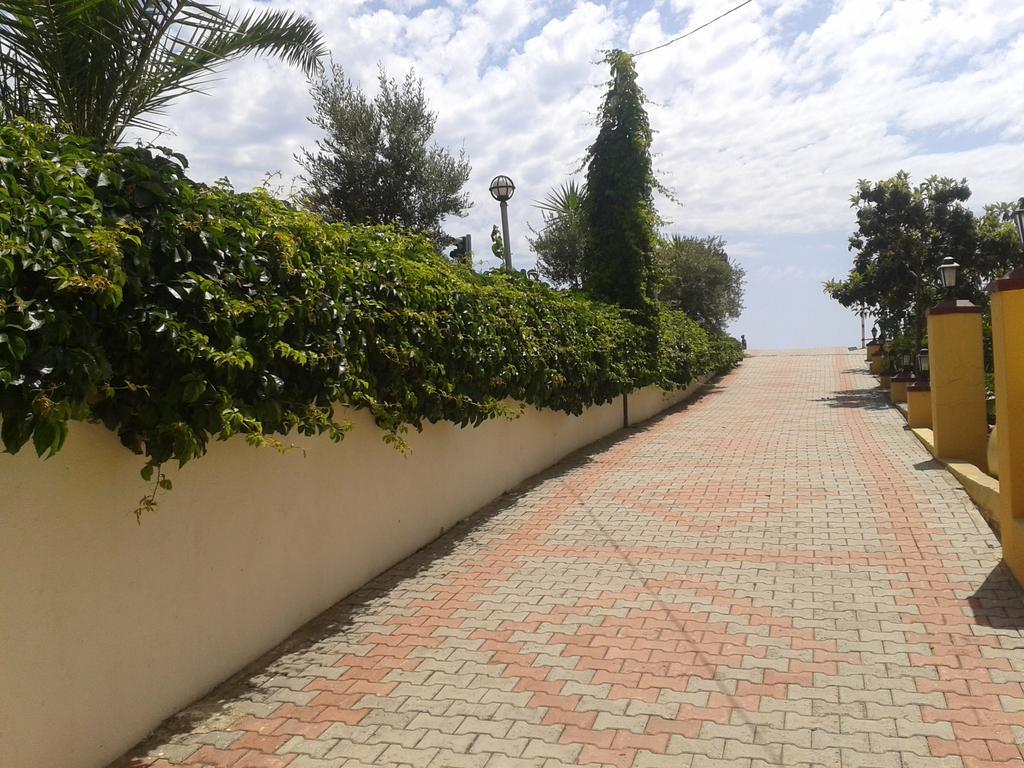 Orange Grove Apart Hotel Аланя Екстериор снимка